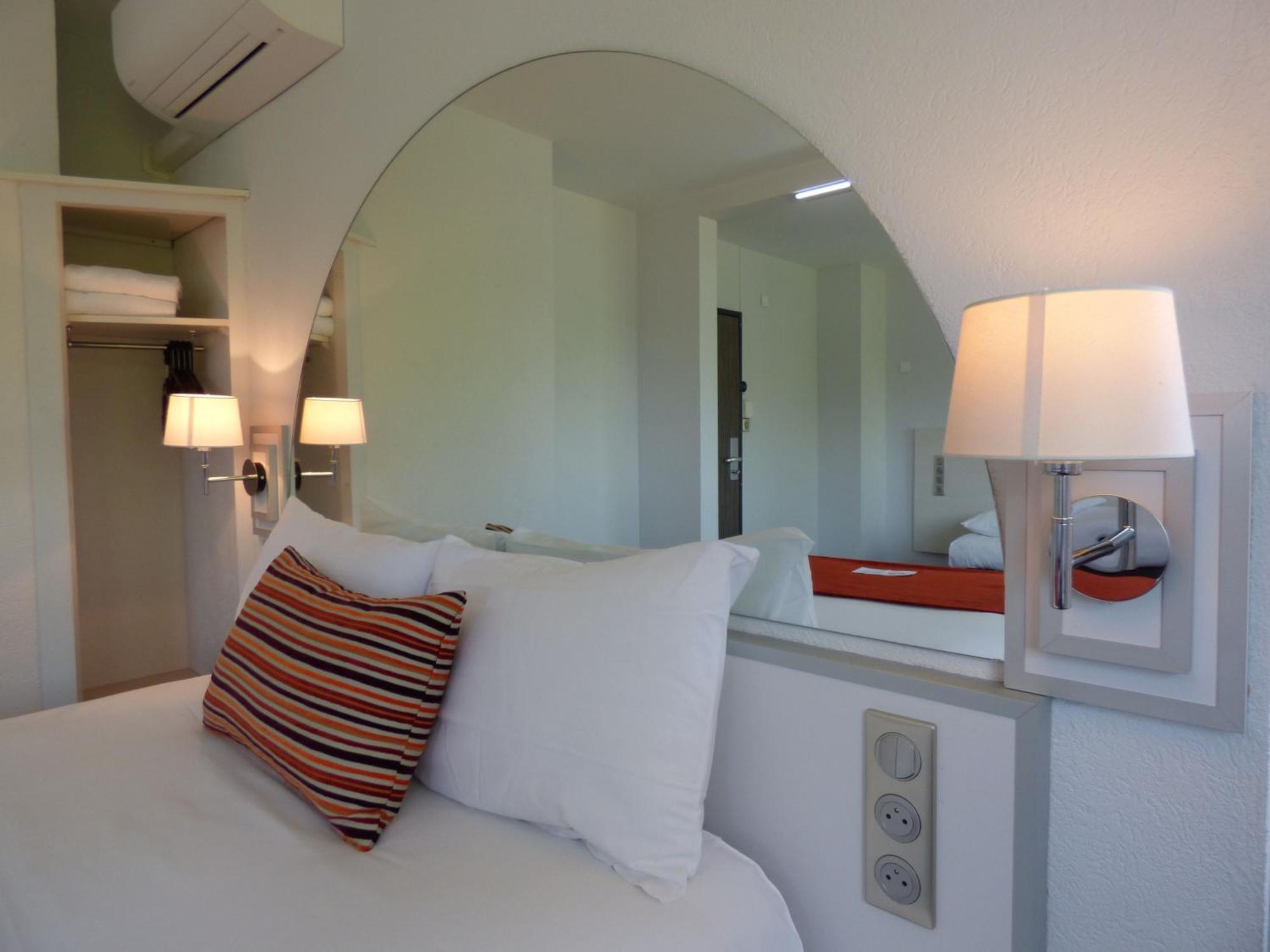 Cit'Hotel Escatel Mâcon Exteriör bild